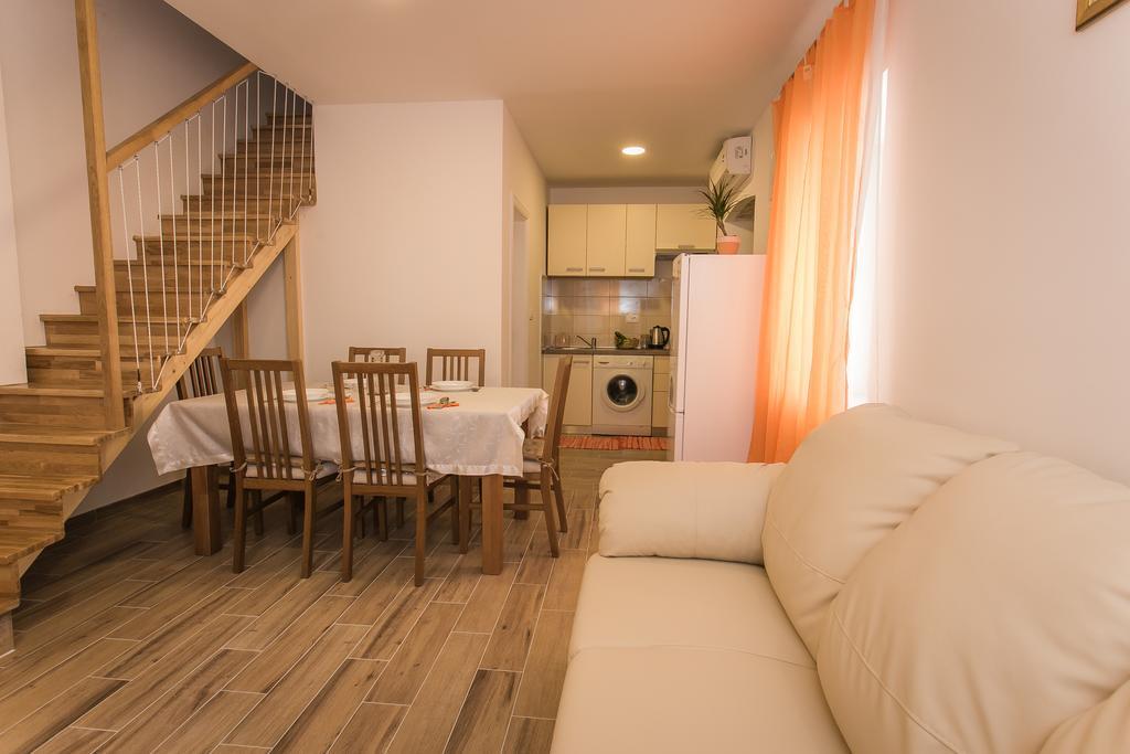 Apartments Marin Trogir Exterior foto