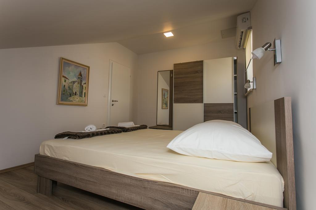 Apartments Marin Trogir Exterior foto