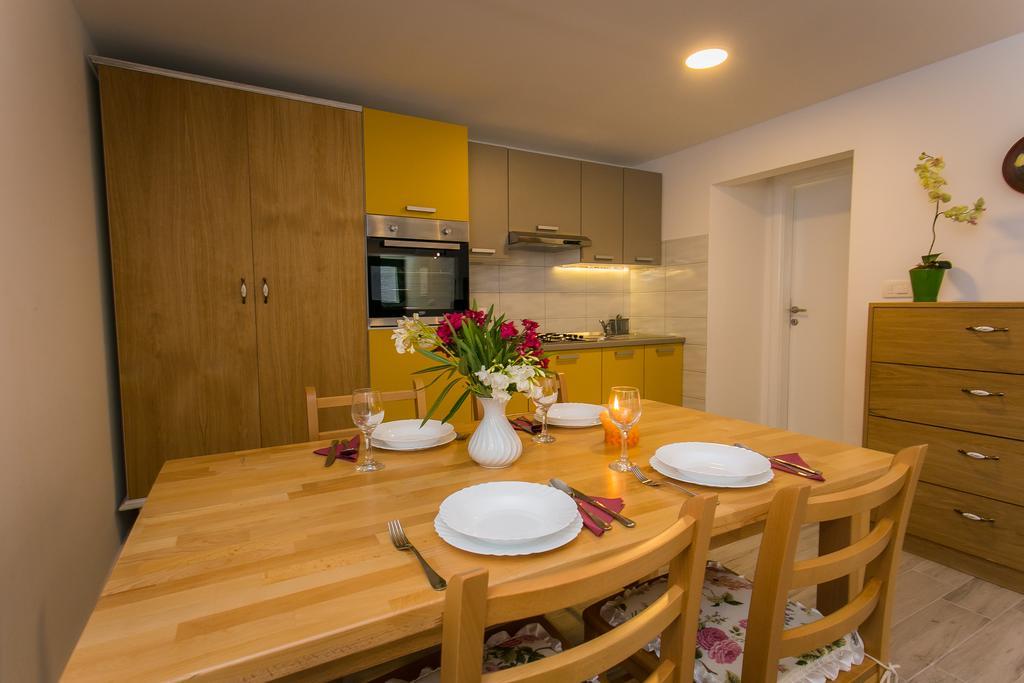 Apartments Marin Trogir Exterior foto